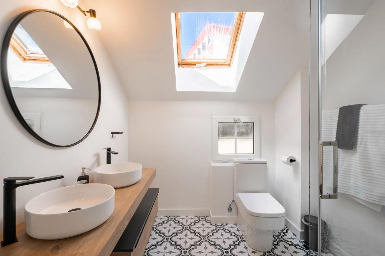 Beautifully Renovated 4 Bedroom Apt + Kid'S Room Sierra Nevada Bagian luar foto
