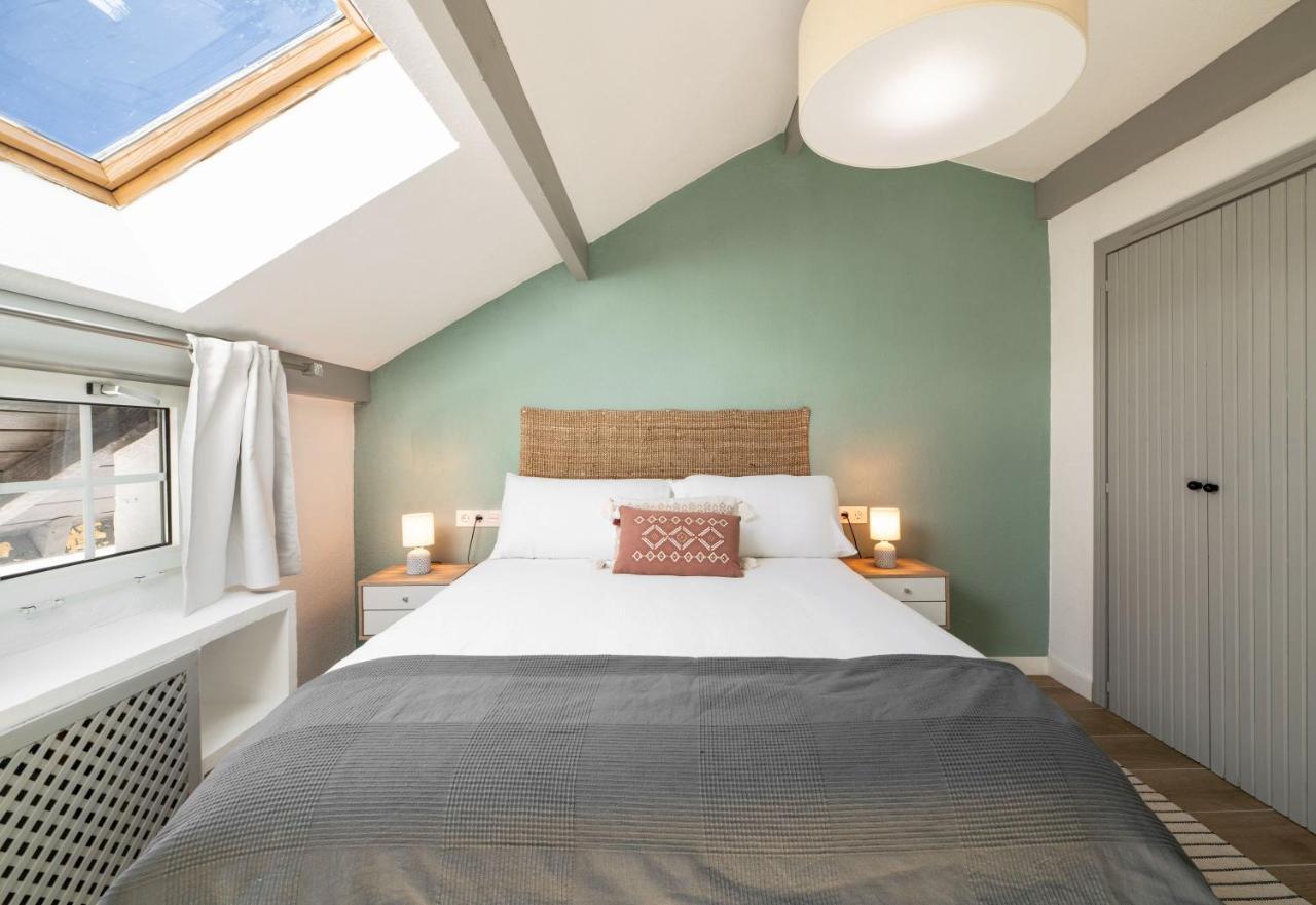 Beautifully Renovated 4 Bedroom Apt + Kid'S Room Sierra Nevada Bagian luar foto