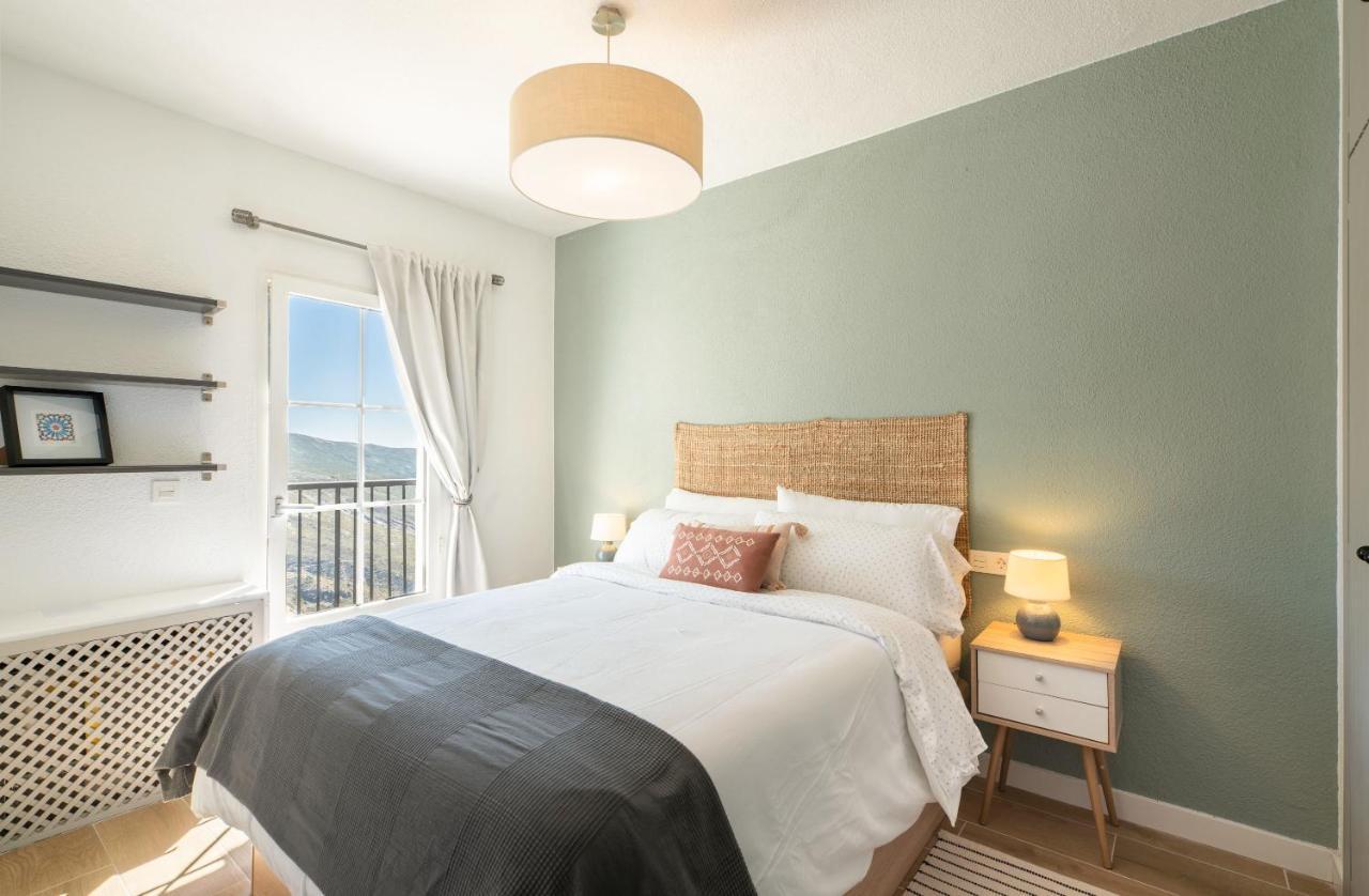 Beautifully Renovated 4 Bedroom Apt + Kid'S Room Sierra Nevada Bagian luar foto