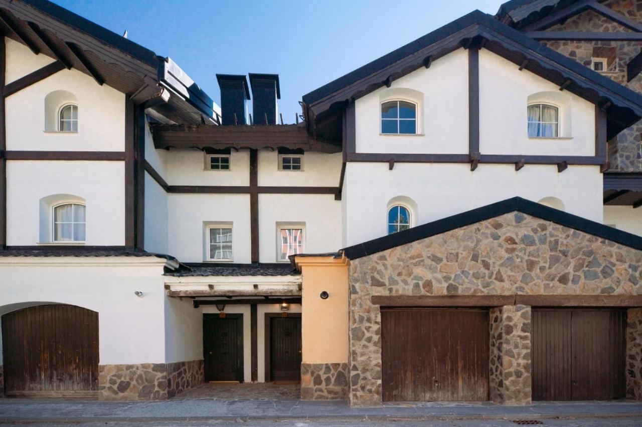 Beautifully Renovated 4 Bedroom Apt + Kid'S Room Sierra Nevada Bagian luar foto