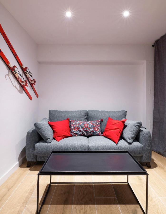 Beautifully Renovated 4 Bedroom Apt + Kid'S Room Sierra Nevada Bagian luar foto
